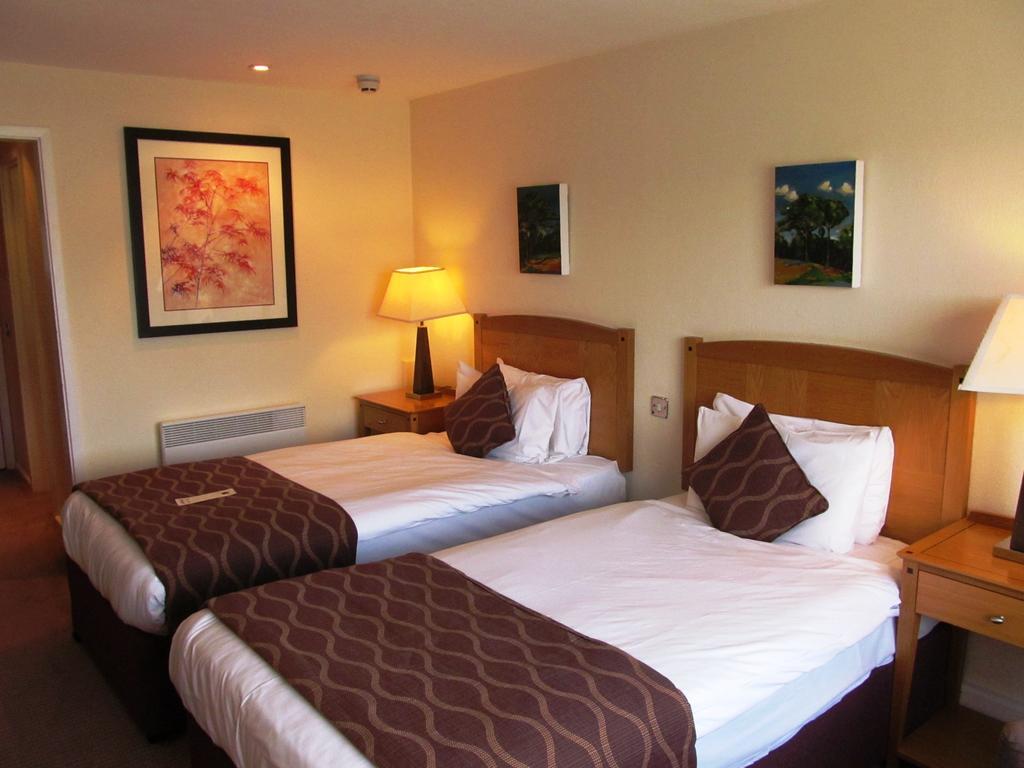 Redwood Hotel Long Ashton ห้อง รูปภาพ