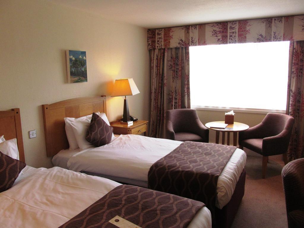 Redwood Hotel Long Ashton ห้อง รูปภาพ