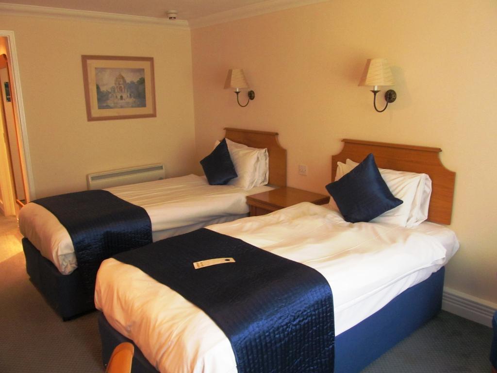 Redwood Hotel Long Ashton ห้อง รูปภาพ