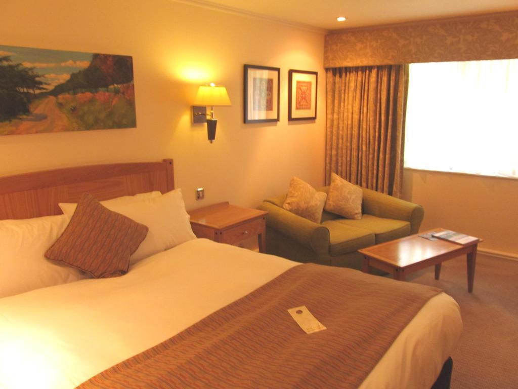 Redwood Hotel Long Ashton ห้อง รูปภาพ